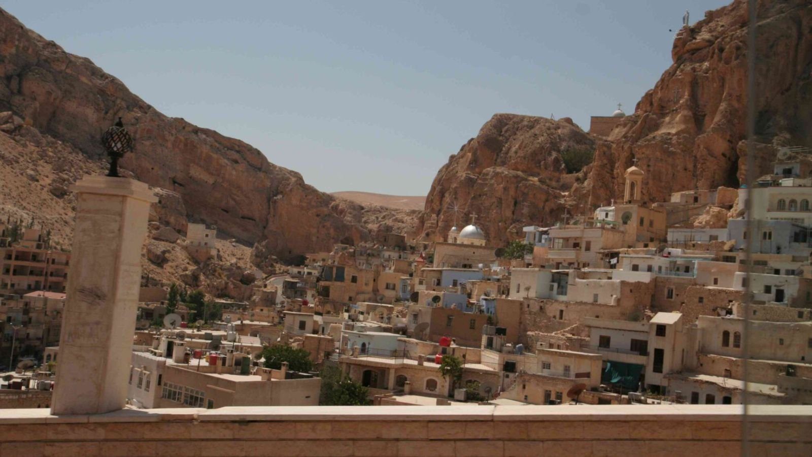 1122286730-maaloula-ja-foi-palco-de-conflitos-entre-grupos-rebeldes-que-hoje-controlam-siria Quase 1.000 cristãos fogem de cidade na Síria e temem retaliação de novo governo