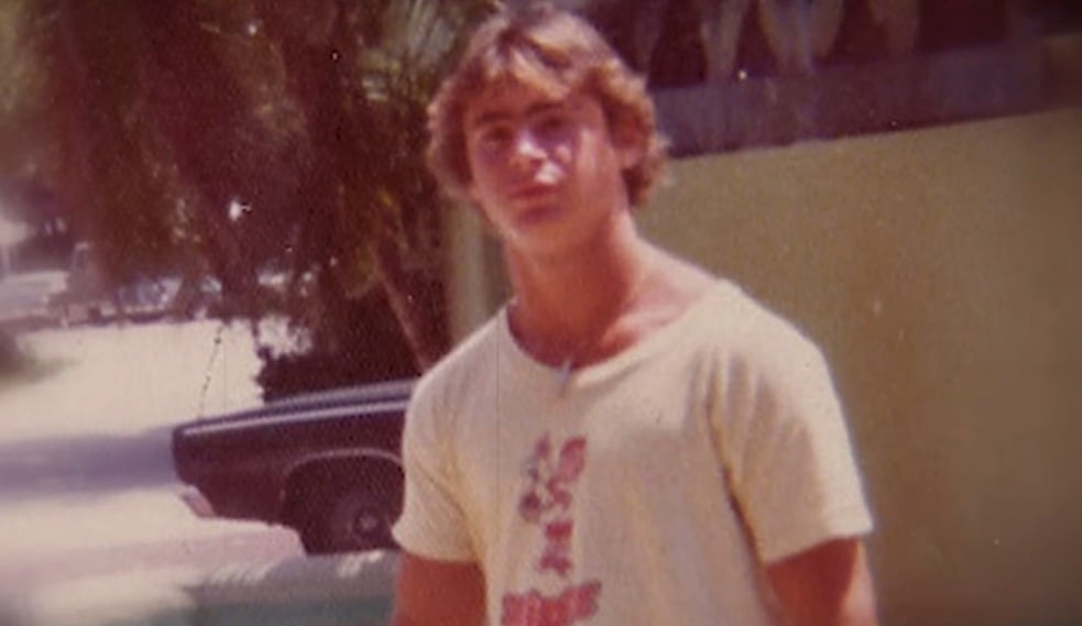 3611098256- Judeu é liberto de opressão e se converte após ter visão com Jesus crucificado