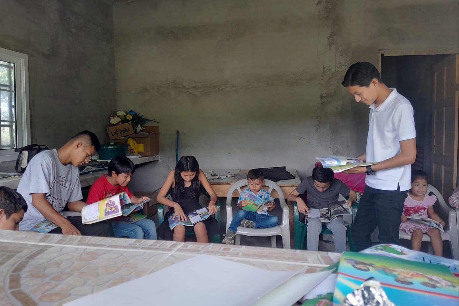 3645747608- Após ser curado de leucemia, jovem leva pais a Jesus e se torna evangelista no Panamá